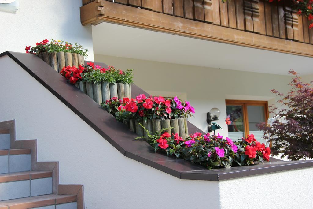 ماليس فينوستا Aparthotel Garni Haus Hubertus المظهر الخارجي الصورة