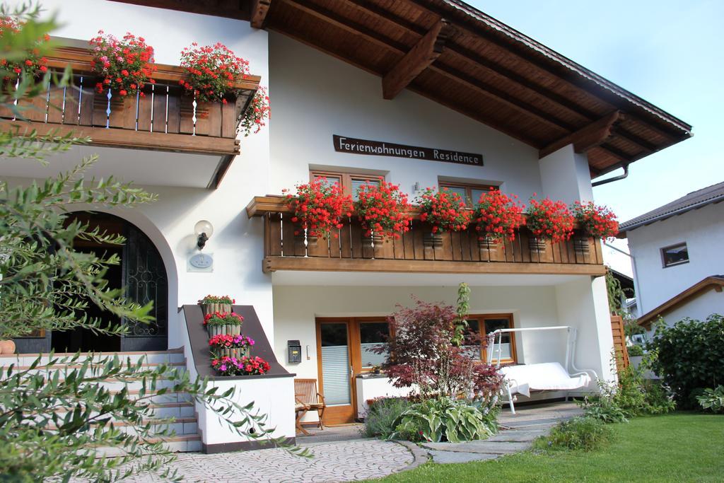 ماليس فينوستا Aparthotel Garni Haus Hubertus المظهر الخارجي الصورة
