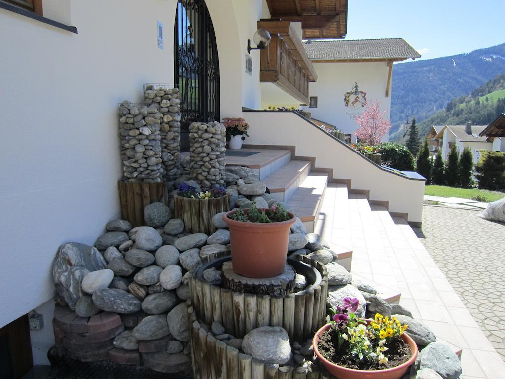 ماليس فينوستا Aparthotel Garni Haus Hubertus المظهر الخارجي الصورة