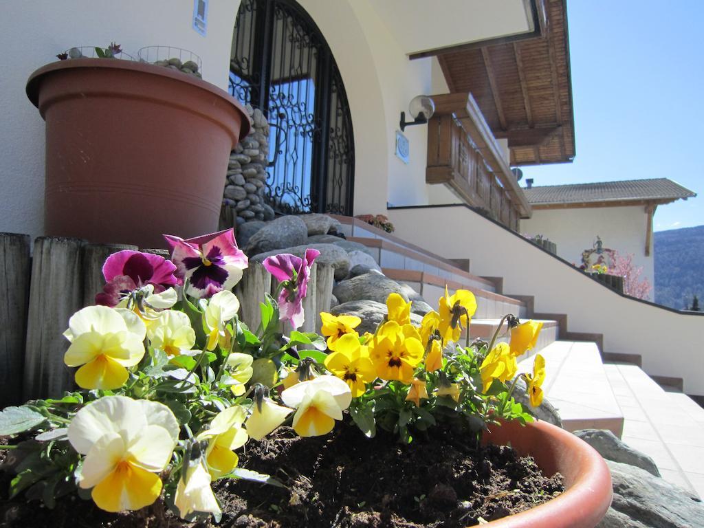ماليس فينوستا Aparthotel Garni Haus Hubertus المظهر الخارجي الصورة
