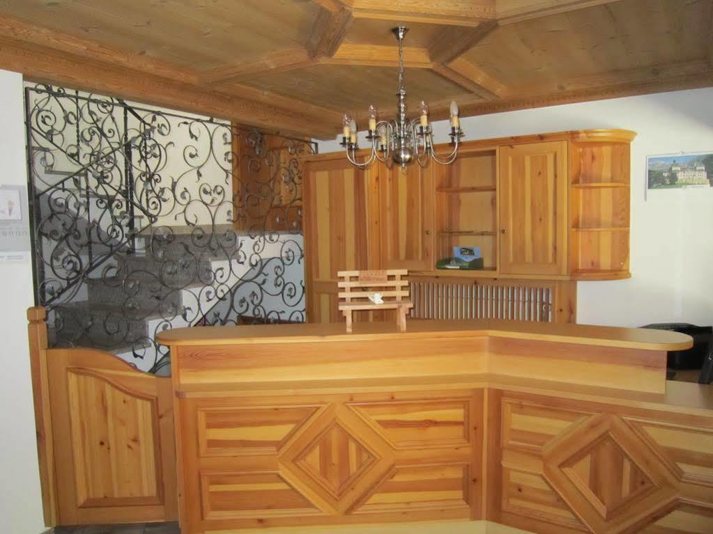 ماليس فينوستا Aparthotel Garni Haus Hubertus المظهر الخارجي الصورة