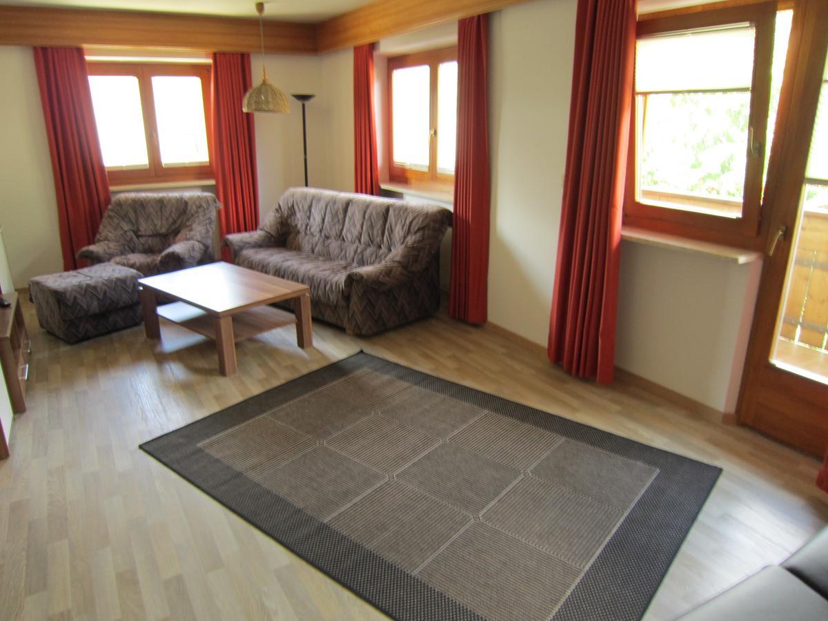 ماليس فينوستا Aparthotel Garni Haus Hubertus المظهر الخارجي الصورة