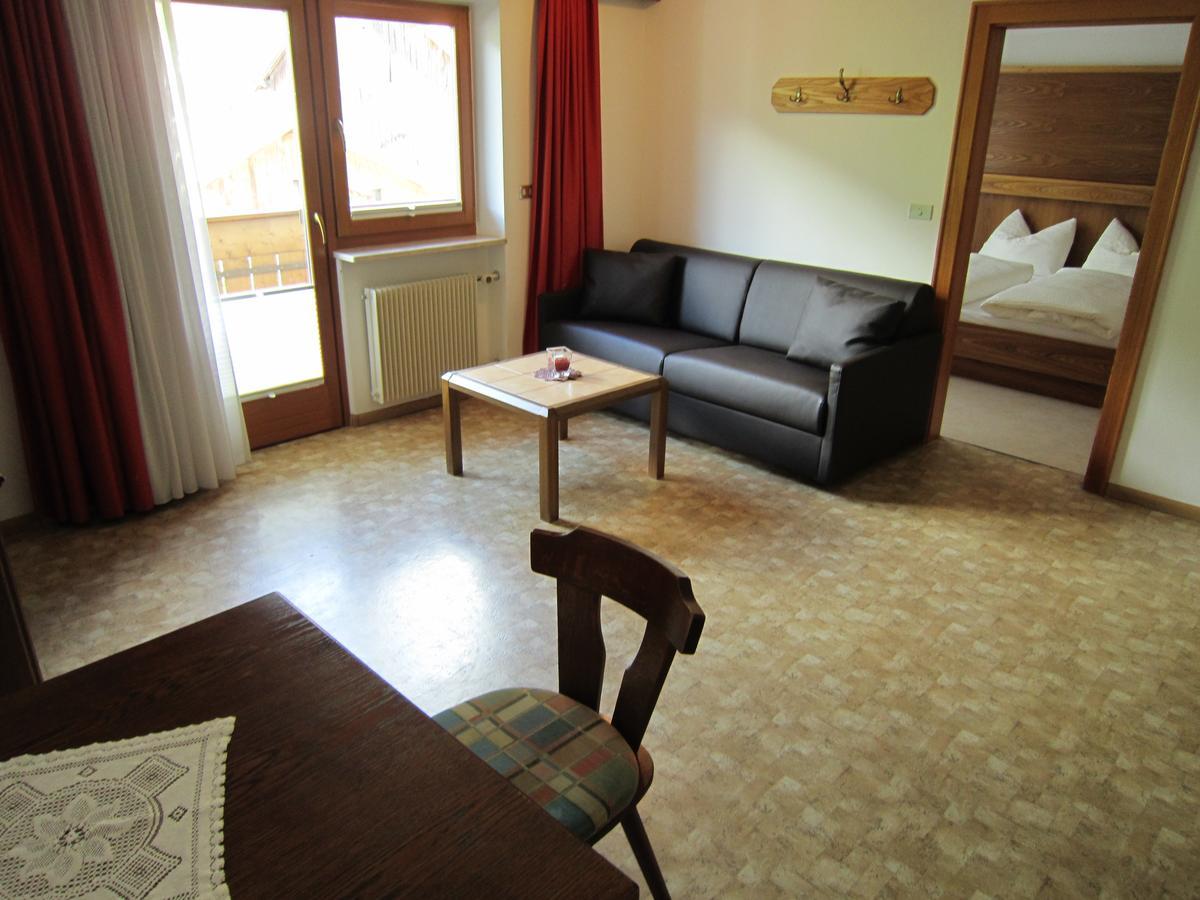ماليس فينوستا Aparthotel Garni Haus Hubertus المظهر الخارجي الصورة